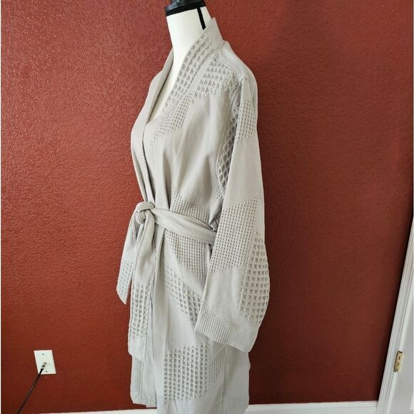 Elegant Gray Women's Robe - Picture 3 of 10